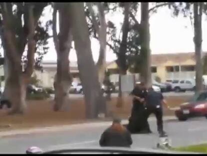 California investiga la paliza de la policía a un enfermo mental