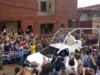 Un pontífice menos romano, más católico