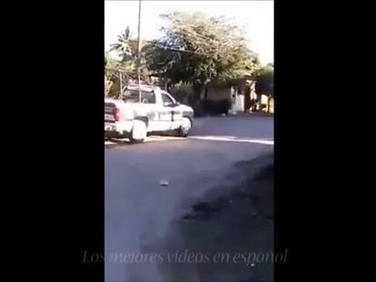 Seis policías huyen de unos sicarios en México y permiten un asesinato