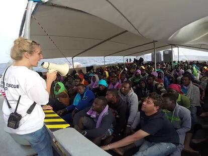 Una semana a bordo de un barco de rescate de migrantes en el Mediterráneo
