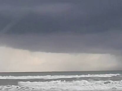La tormenta ‘Frank’ provoca un tornado en Acapulco