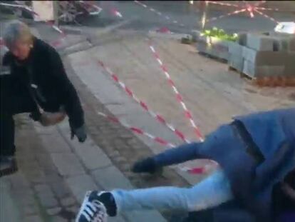 Un joven agrede a Manuel Valls tras un acto de campaña