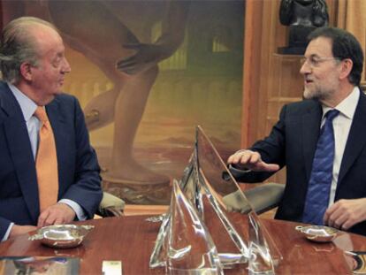 Rajoy habla ya de medidas “no gratas” y evita compromisos