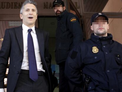 Fernando Grande- Marlaska, a las puertas de la Audiencia Nacional tras conocer su designación como presidente de la Sala Penal. / CLAUDIO ÁLVAREZ