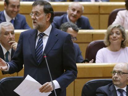 Rajoy defiende por primera vez en público los eurobonos