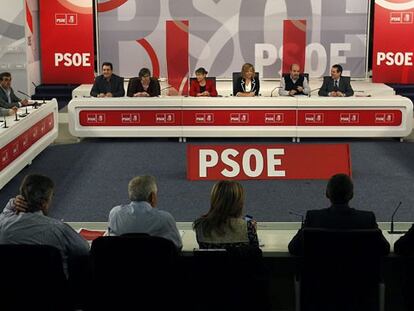 Los alcaldes del PSOE desafían a los bancos que sigan con los desahucios