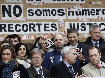 El sector judicial responde a Gallardón con paros parciales y concentraciones