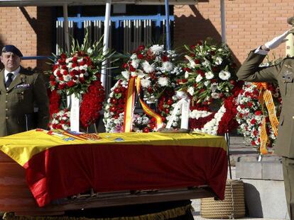 El Príncipe preside sin Rajoy el funeral por el sargento muerto en Afganistán