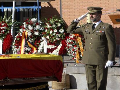 El Príncipe preside sin Rajoy el funeral por el sargento muerto en Afganistán