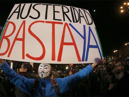 Un manifestante anoche en Madrid.