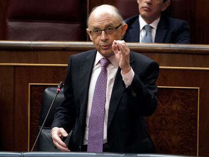 Montoro insinúa que hay grupos que no pagan “fielmente” los impuestos