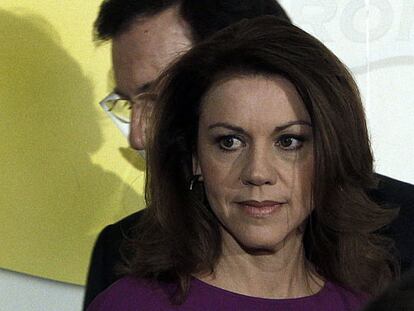 El Gobierno, el PP y los empresarios escenifican el respaldo a Cospedal