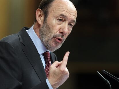 Rubalcaba: “Ni las políticas de Zapatero, ni las de Rajoy; las de Rubalcaba”