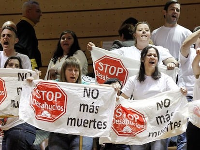 Vídeo de la protesta el 8 de mayo en el Senado.