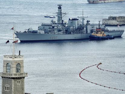 La ‘HMS Westminster’ pasa desapercibida en Gibraltar