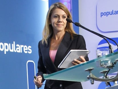 Rajoy promete abordar la financiación en 2014 tras enfrentarse a González
