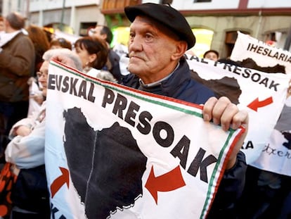Decenas de miles de personas apoyan en Bilbao a los presos de ETA