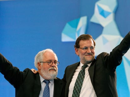 Rajoy defiende al PP valenciano: “Nos han acosado, y mucho”