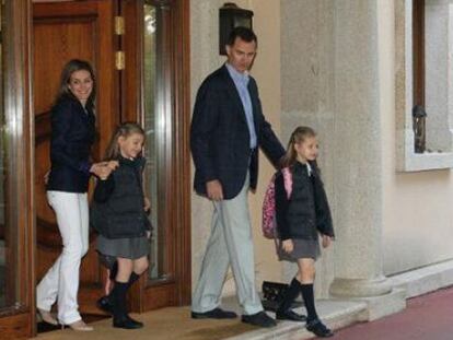 Los Príncipes celebran sus 10 años de boda con un posado familiar