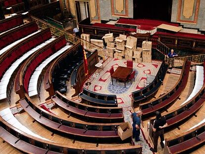Preparativos en el Congreso para la proclamación del Rey.