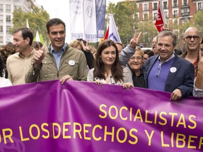 Miles de personas celebran la retirada de la ley del aborto y el adiós de Gallardón