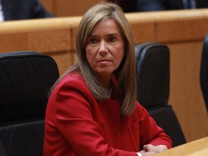 Mato se siente apoyada por Rajoy
y dice que no contempla dimitir