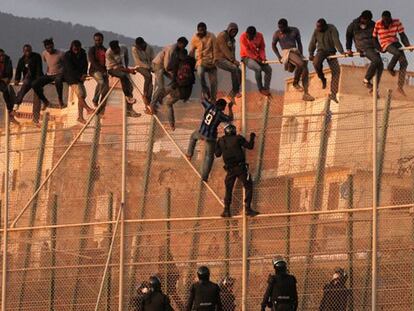 Nuevo intento de salto de la valla de Melilla.