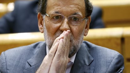 Premiê espanhol pede perdão pela corrupção