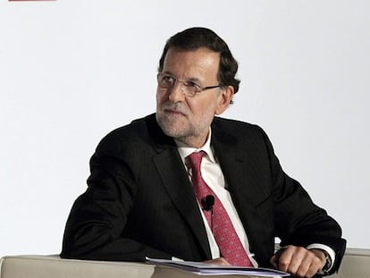 Rajoy obvia la corrupción y pide a los empresarios huir del pesimismo