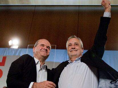 Manuel Chaves y José Antonio Griñán en un acto electoral en 2011.