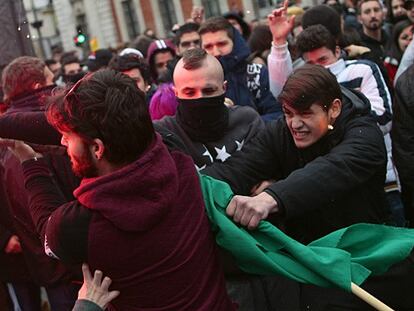 Enfrentamientos entre jóvenes durante la manifestación de Madrid.