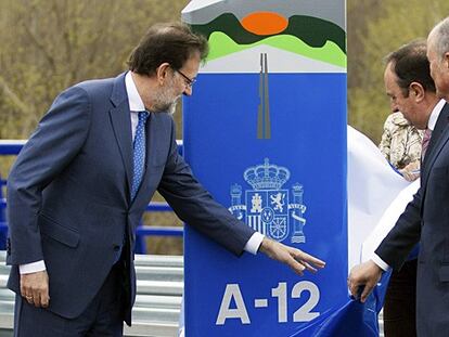 Rajoy inaugura la conexión A-12.