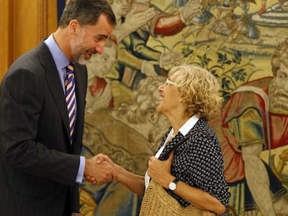 Felipe VI y Cifuentes coinciden en la necesidad de cercanía con la sociedad