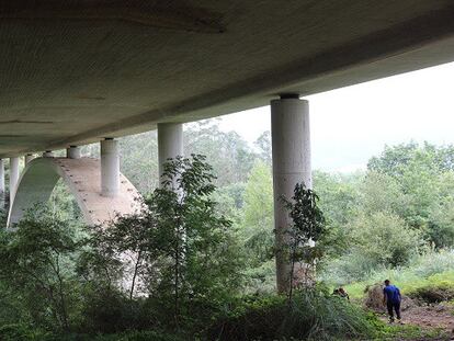 El viaducte de Cedeja, on una jove de 17 anys va morir dilluns mentre feia salt de pont.