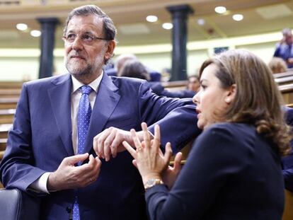 Sánchez responde a las cifras de Montoro con un plan de reformas