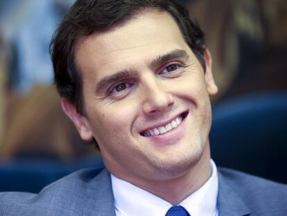 Rivera: “España necesita un partido nuevo, con las manos limpias”