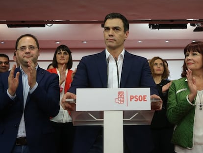 Sánchez acepta que Rajoy “intente” formar una mayoría de Gobierno