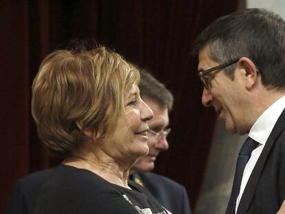 Celia Villalobos y Patxi López en el Congreso