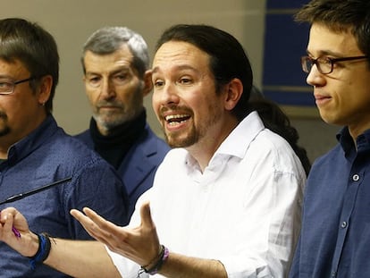 Pablo Iglesias, amb Xavier Domènech i Íñigo Errejón, divendres passat.