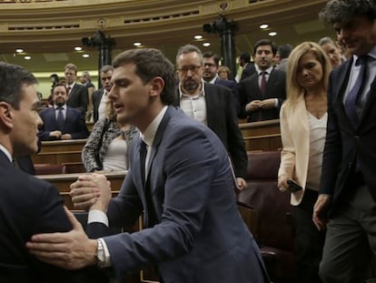 Sánchez y Rivera en la segunda votación de investidura, el 4 de marzo.