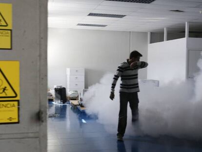 Simulacro del uso del sistema de seguridad por niebla.