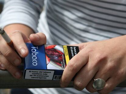 Aspecto que tendrán las cajetillas de tabaco a partir del 20 de mayo. JULIÁN ROJAS
