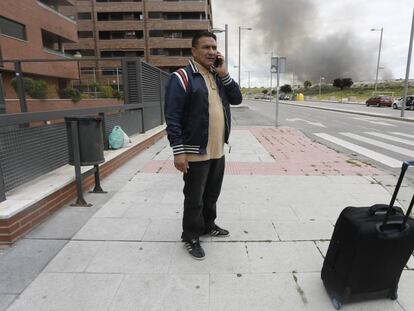Columna de humo vista desde la urbanización El Quiñón (Seseña).