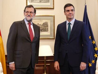Reunión de Rajoy y Pedro Sánchez en el Congreso, el pasado febrero.