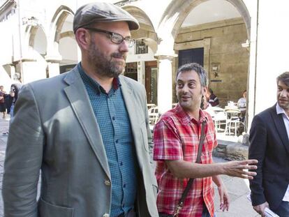 Los alcaldes de Santiago, A Coruña y Ferrol, impulsores de la nueva confluencia.