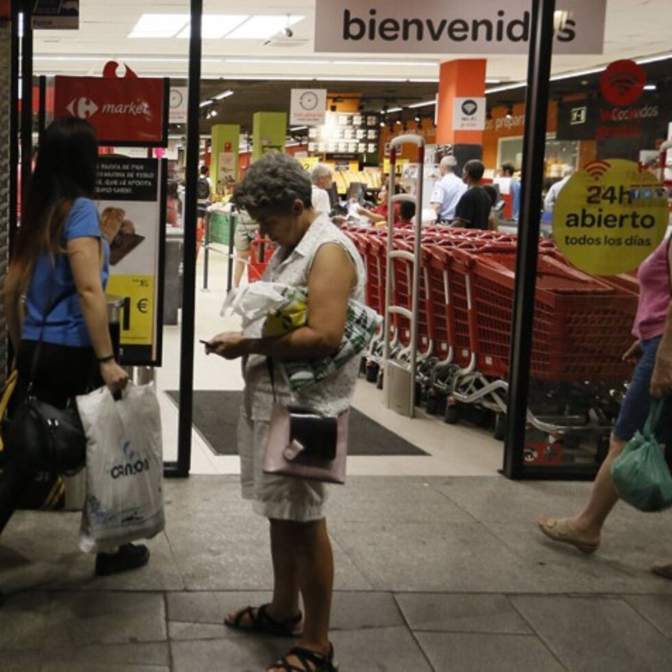 Horario comercial: Yogures 24 horas Política EL PAÍS