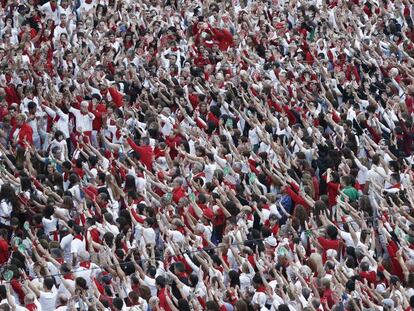 Concentración en Pamplona contra las agresiones sexuales en los Sanfermines.