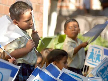 Acto de Aldeas Infantiles Son Sonate (El Salvador), en 2013. Ulises Rodríguez EFE