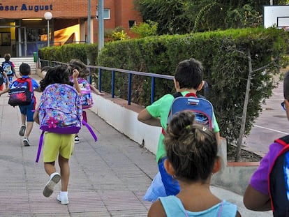 Niños en la vuelta al cole.