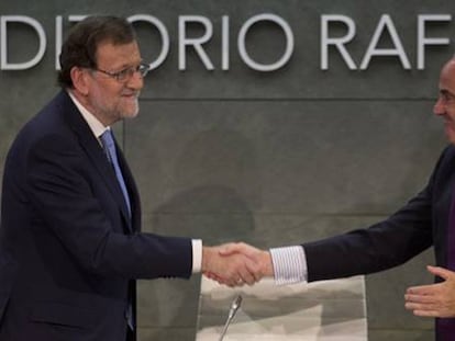 Rajoy y de Guindos en la presentacion del libro España amenazada.